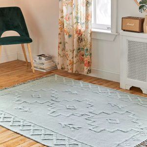 Isidora Tufted Rug (Urban Outfitters)
